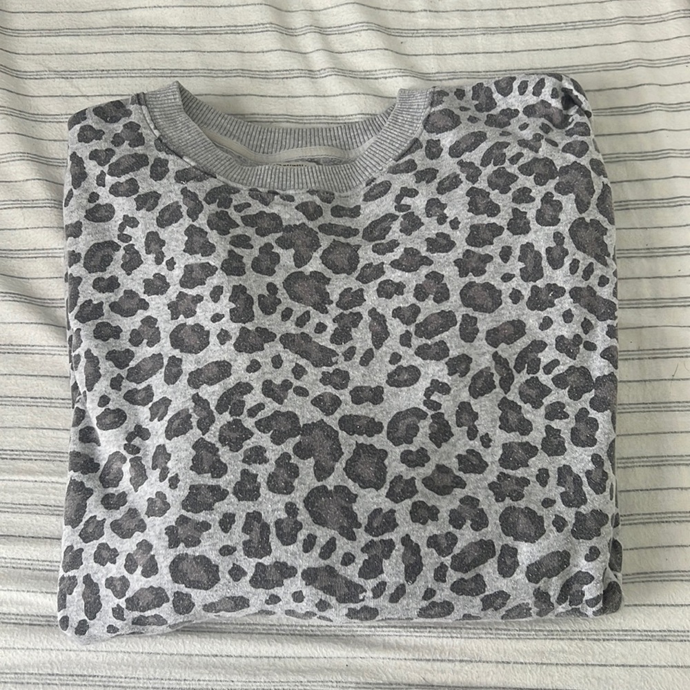 Oversized crew neck